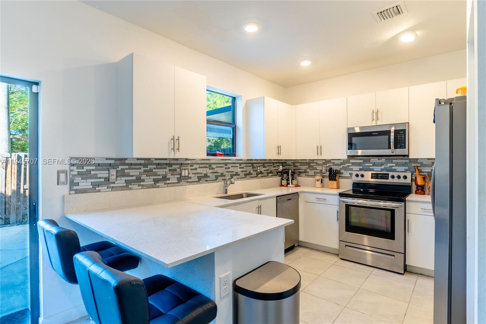 SILVER PALM RESIDENTIAL H - Residential