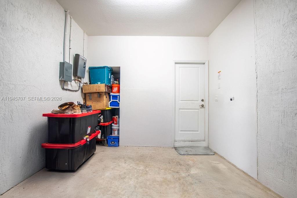 SILVER PALM RESIDENTIAL H - Residential