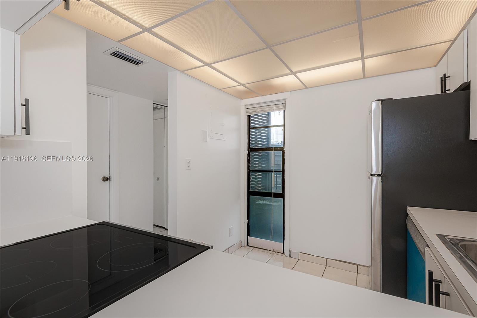 BISCAYA III CONDO - Residential