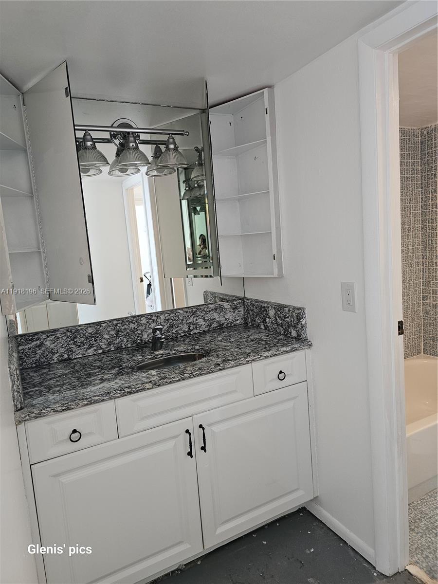 BISCAYA III CONDO - Residential