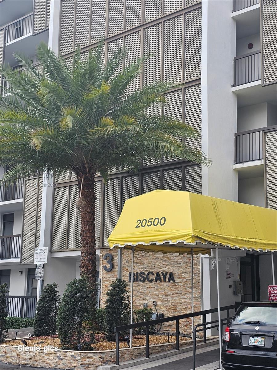 BISCAYA III CONDO - Residential