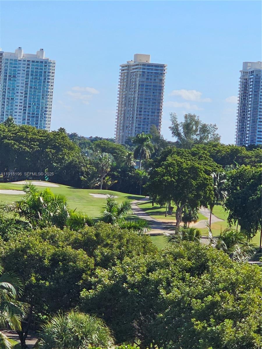 BISCAYA III CONDO - Residential