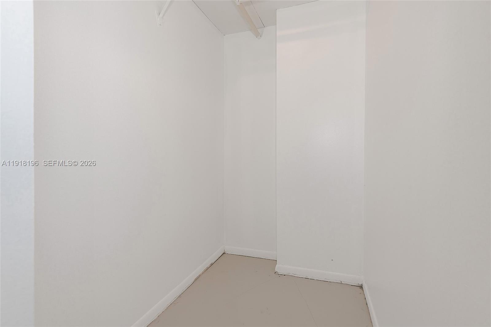 BISCAYA III CONDO - Residential