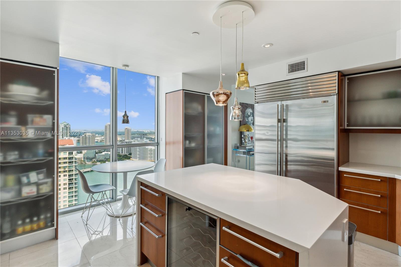 JADE RESIDENCES AT BRICKE - Residential