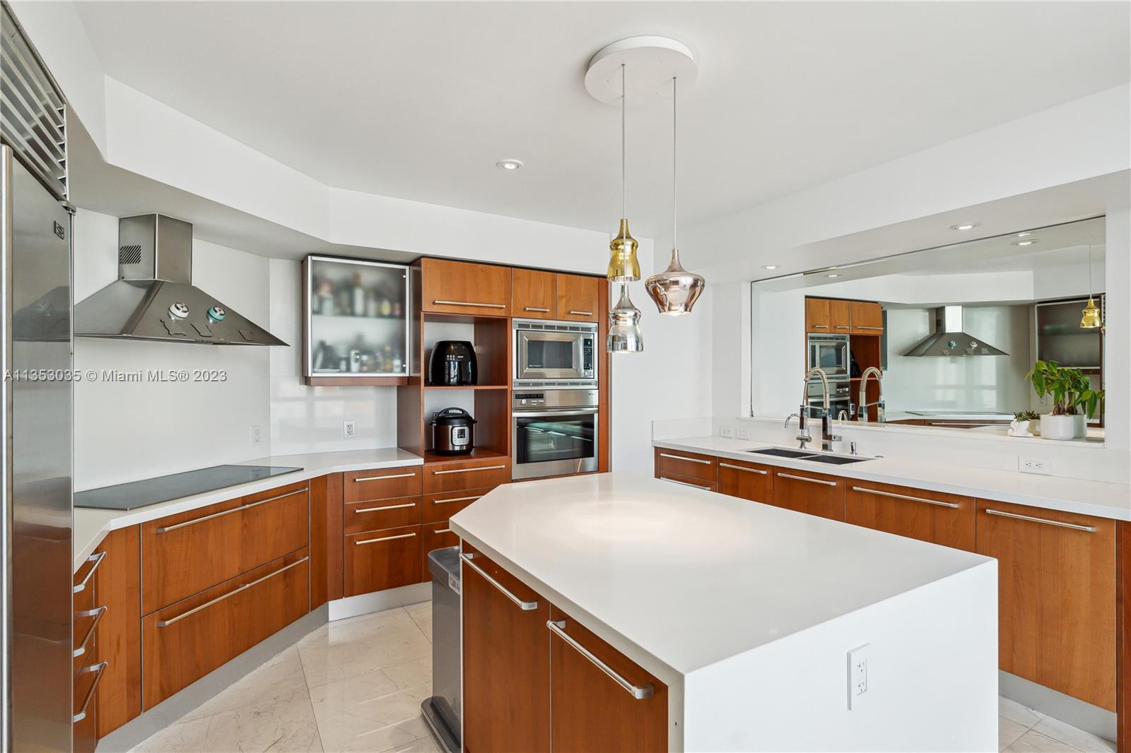 JADE RESIDENCES AT BRICKE - Residential