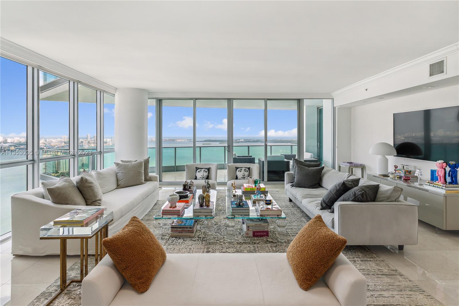 JADE RESIDENCES AT BRICKE - Residential