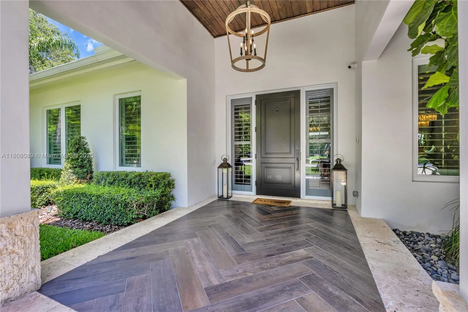 Pinecrest, Florida 33156, United States, 5 Bedrooms Bedrooms, ,4 BathroomsBathrooms,Residential,Active,135638