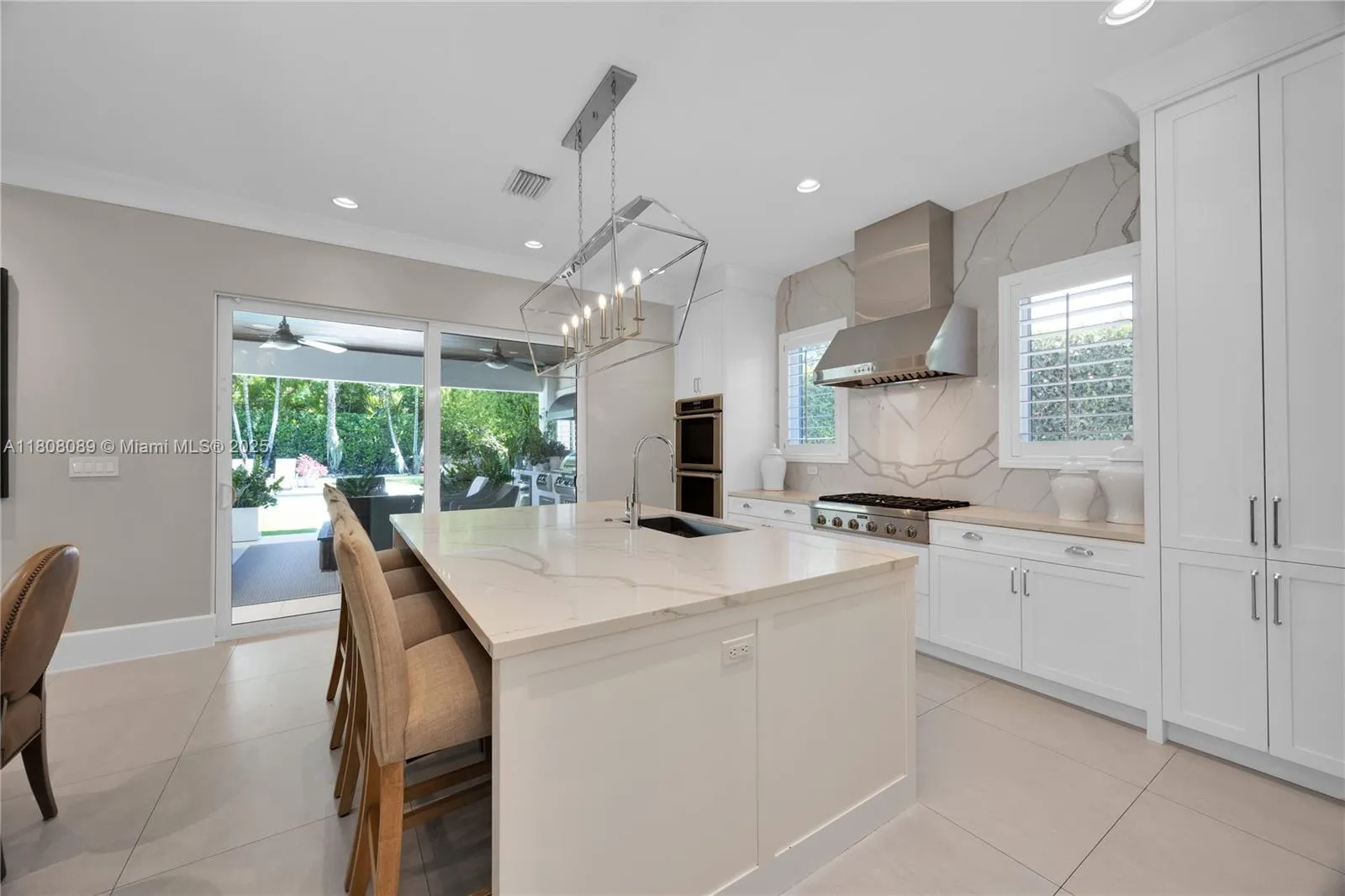 Pinecrest, Florida 33156, United States, 5 Bedrooms Bedrooms, ,4 BathroomsBathrooms,Residential,Active,135638