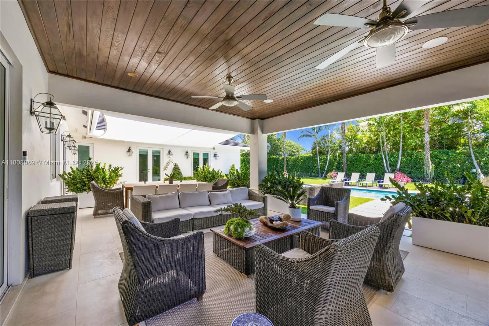 Pinecrest, Florida 33156, United States, 5 Bedrooms Bedrooms, ,4 BathroomsBathrooms,Residential,Active,135638