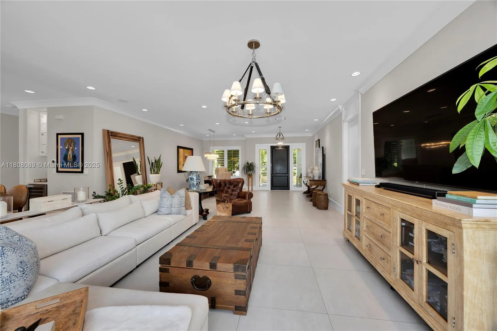 Pinecrest, Florida 33156, United States, 5 Bedrooms Bedrooms, ,4 BathroomsBathrooms,Residential,Active,135638