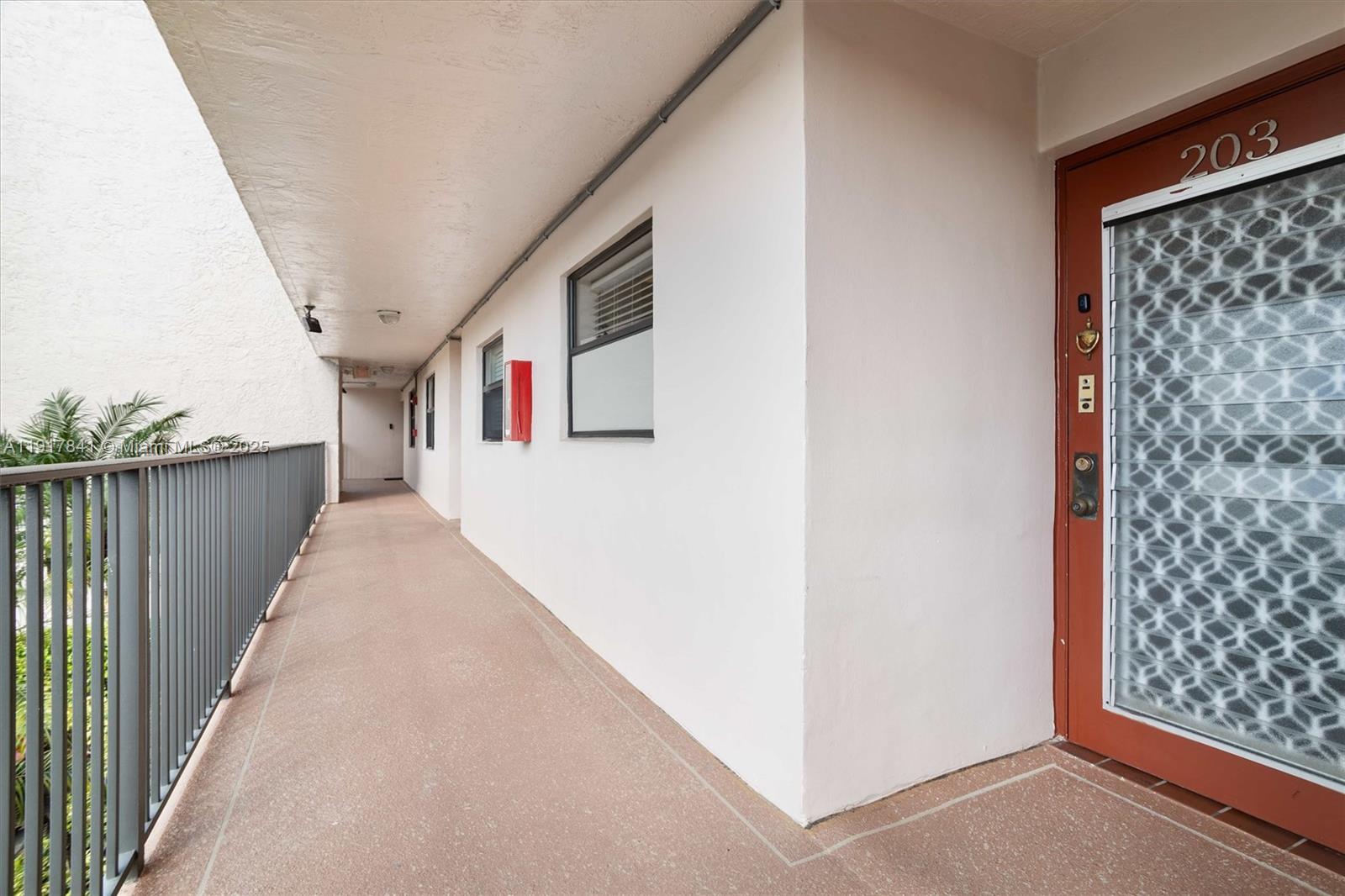 SUNRISE LAKES 158 CONDO - Residential