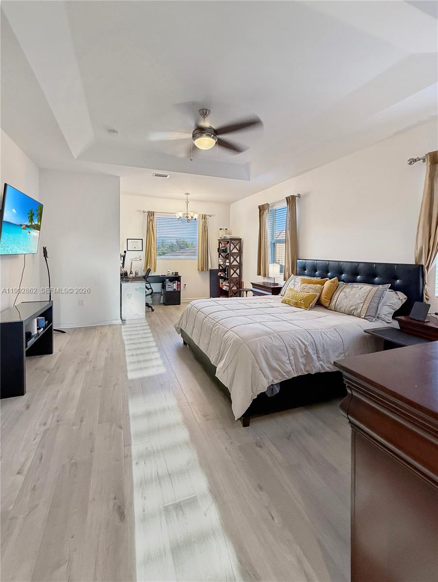 HEMINGWAY POINT - Residential