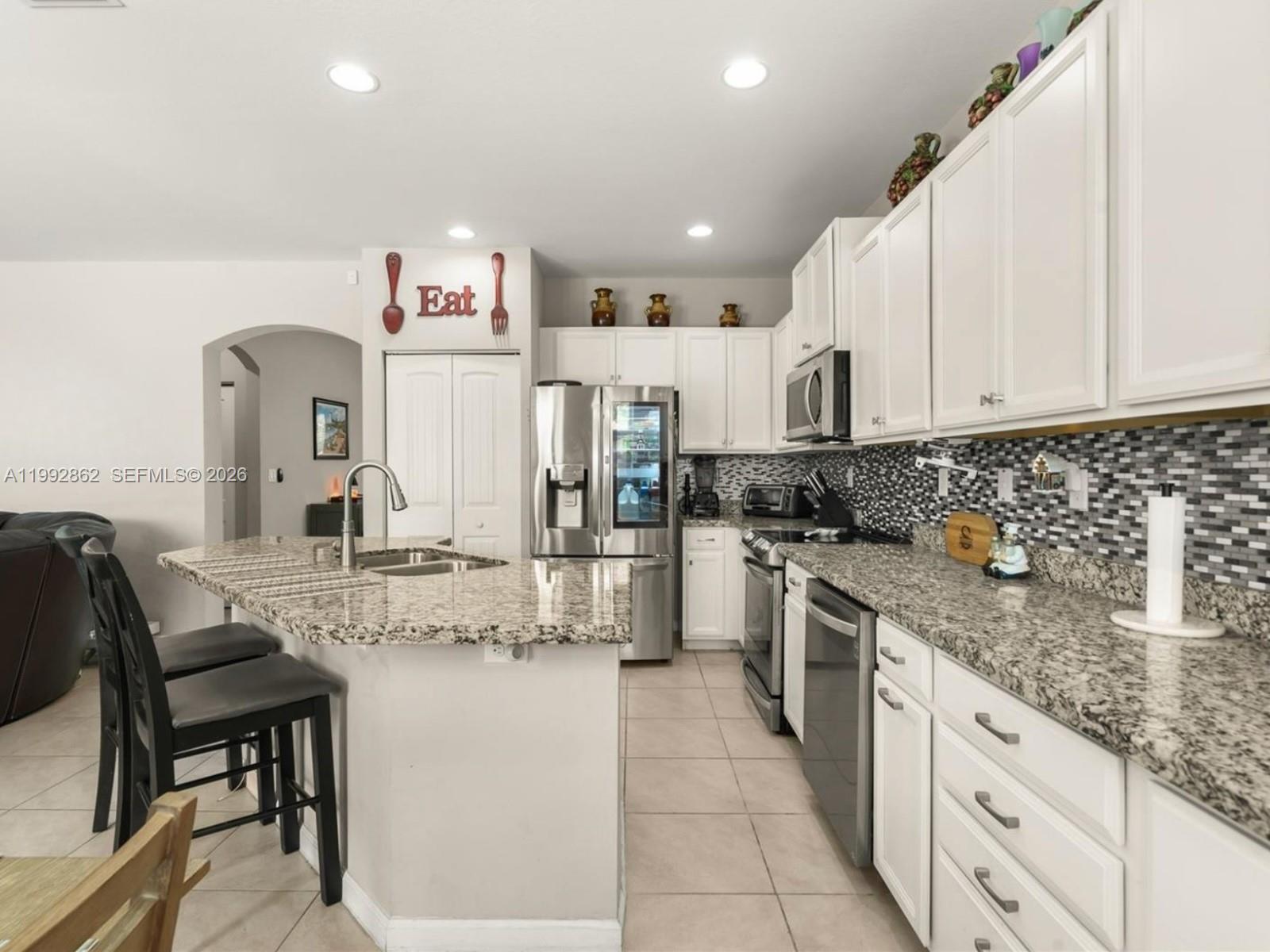HEMINGWAY POINT - Residential