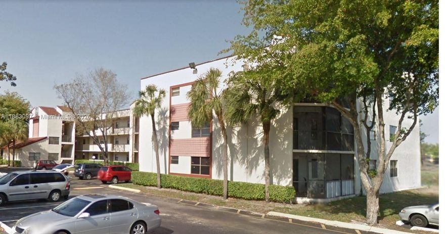 Gorgeous and completely remodeled 1 bed, 1.5 bath condo in the desirable Miramar Club community! This stylish home features updated flooring, modern kitchen cabinets, and beautifully renovated bathrooms. Freshly painted and move-in ready, it offers the convenience of an in-unit washer/dryer and a spacious screened patio perfect for relaxing or entertaining. Centrally located near shopping, dining, and major highways, this condo combines comfort, style, and location. Don’t miss the opportunity to make it yours!