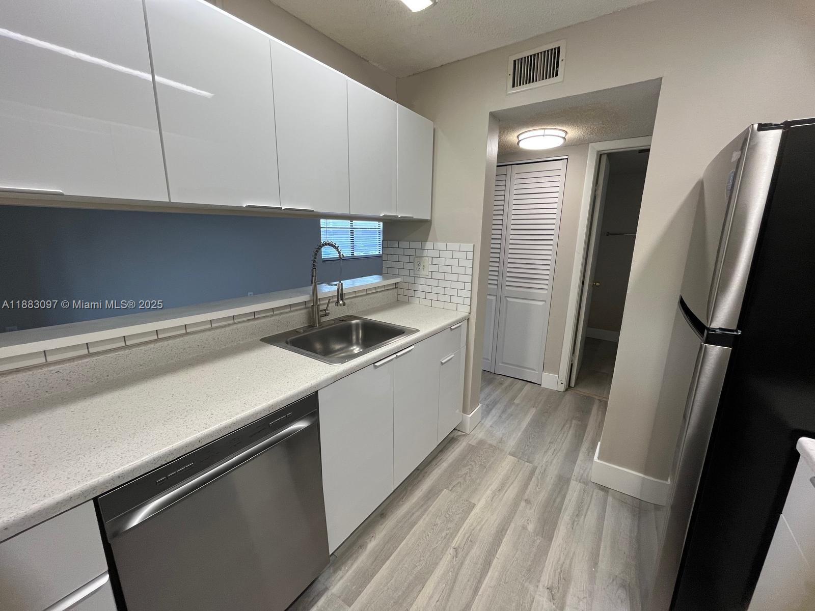 Miramar Club - Residential Lease