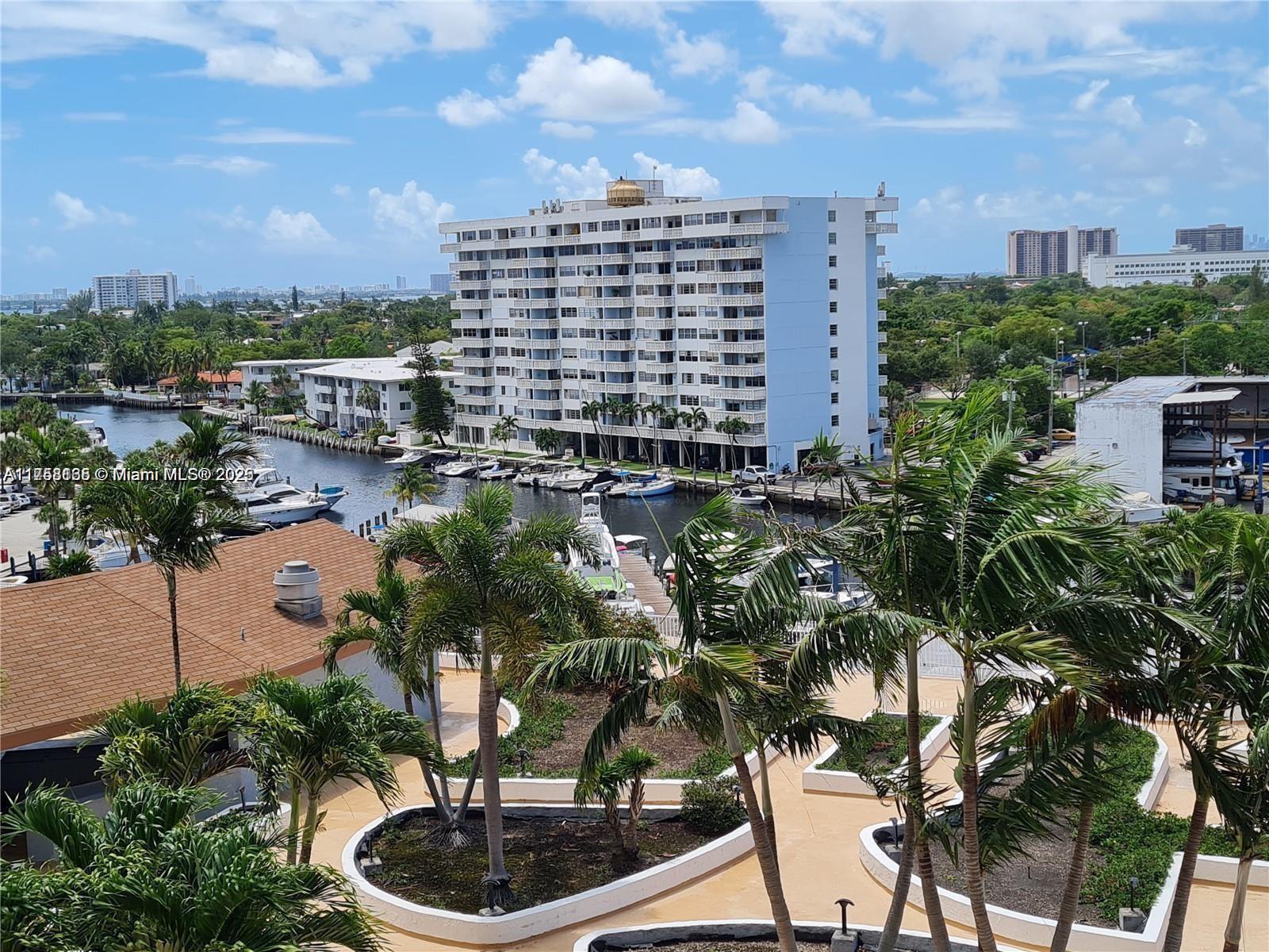 Rental Property at 13499 Biscayne Blvd 704, North Miami, Miami-Dade County, Florida - Bedrooms: 1 
Bathrooms: 2  - $1,800 MO.