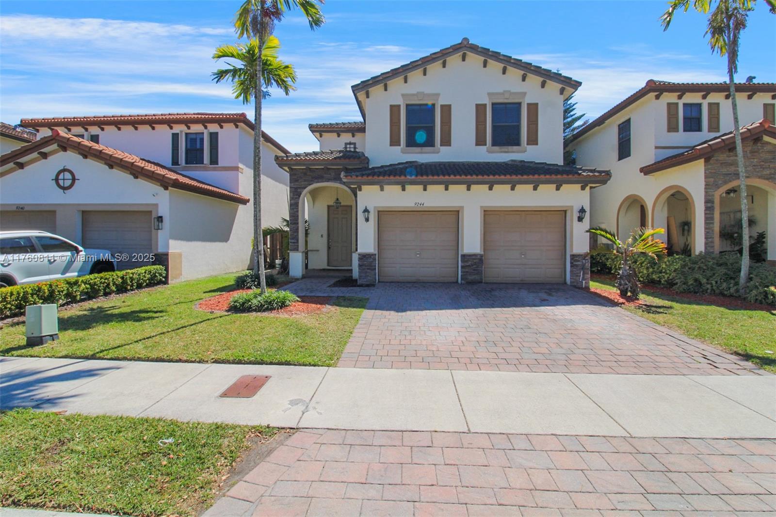 9244 Sw 227th Ln, Cutler Bay, Miami-Dade County, Florida - 5 Bedrooms  
3 Bathrooms - 