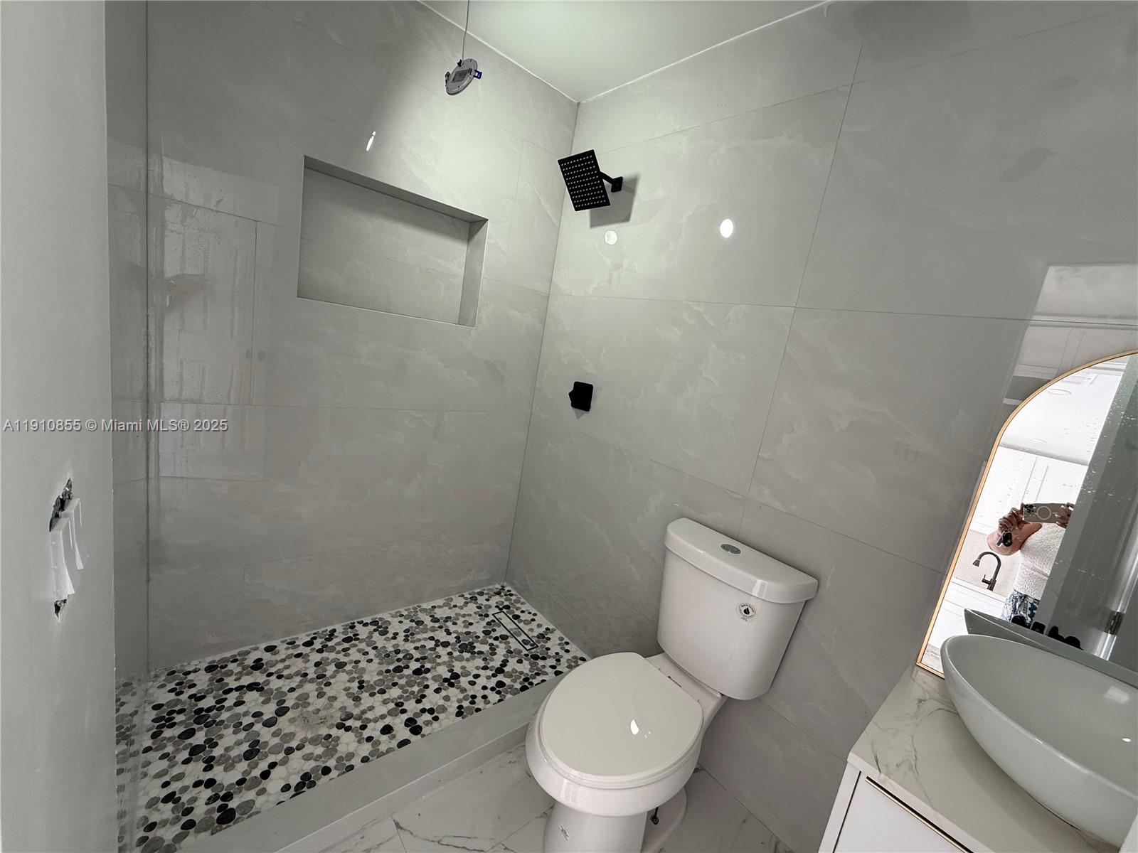 LIZZY SUB SEC 2 - Residential Lease