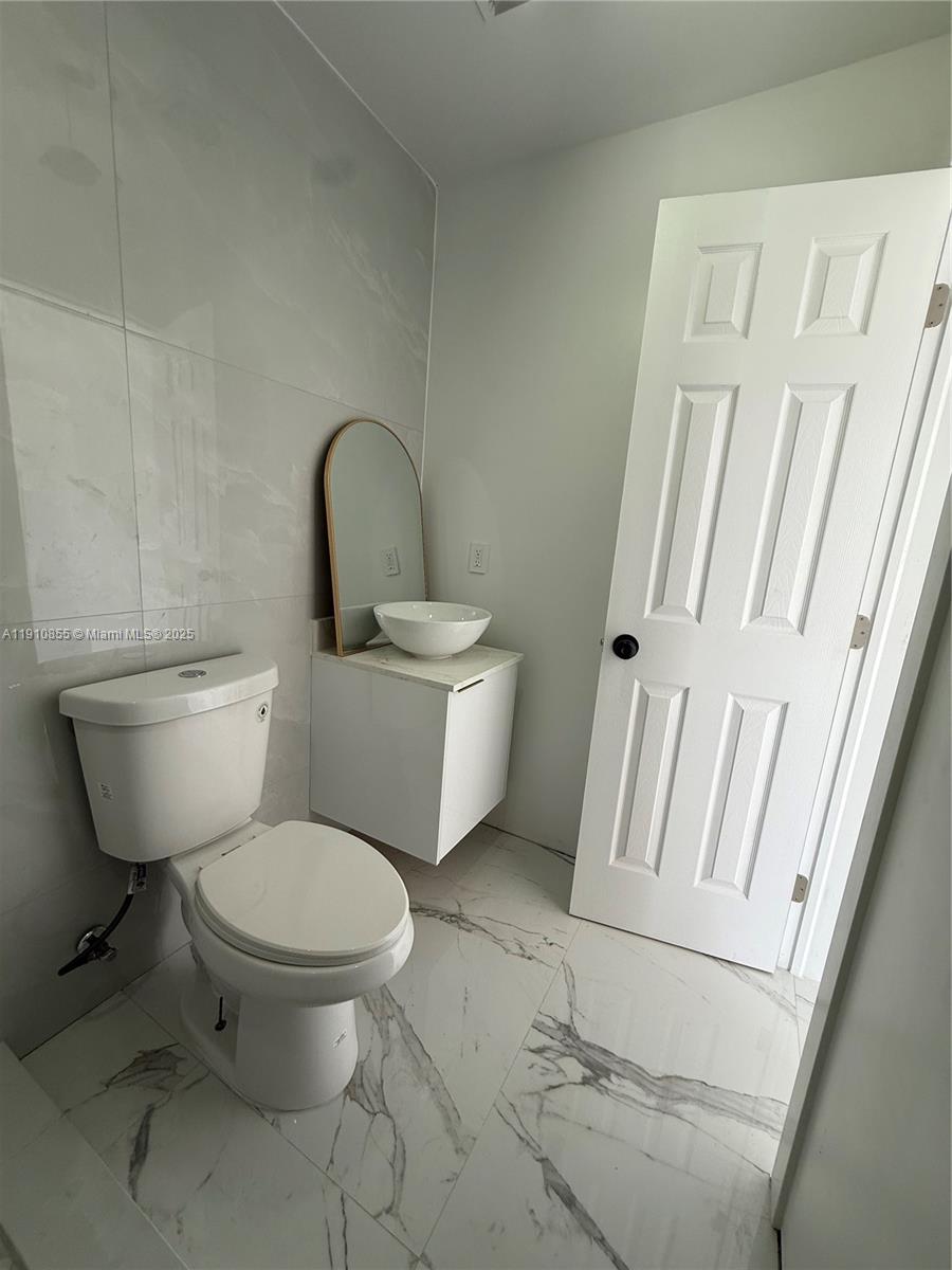 LIZZY SUB SEC 2 - Residential Lease