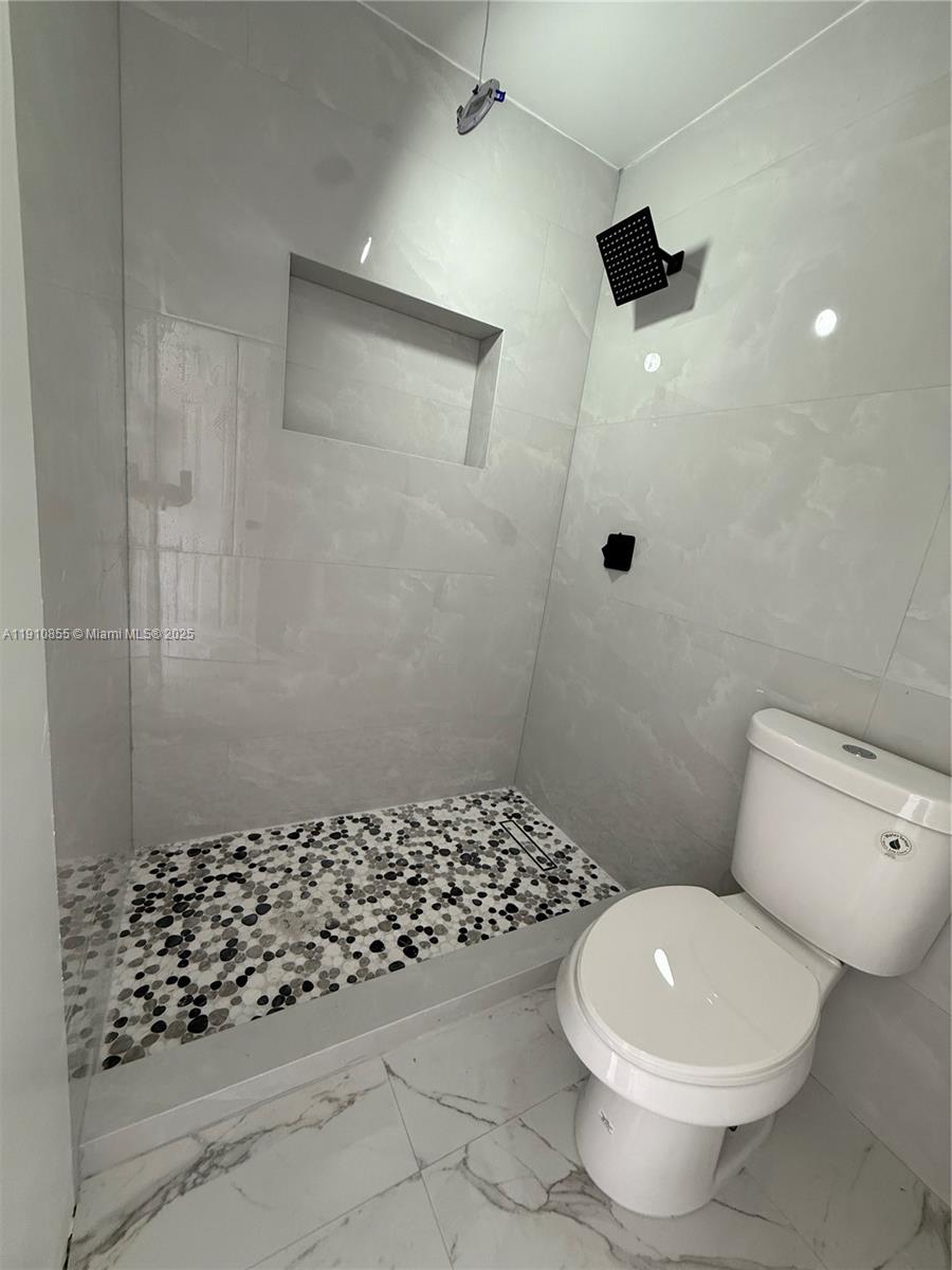 LIZZY SUB SEC 2 - Residential Lease