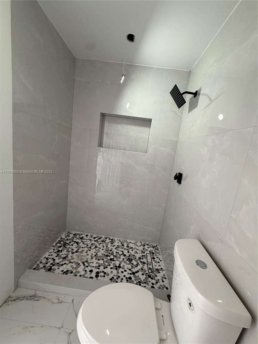 LIZZY SUB SEC 2 - Residential Lease