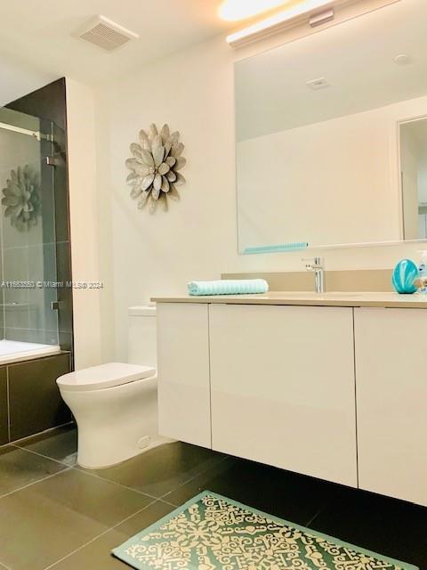 CANVAS CONDO - Residential