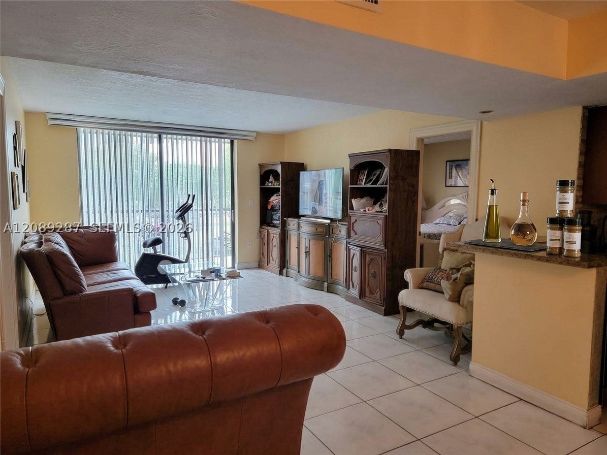 5570 NW 44th St 215A, Lauderhill FL 33319