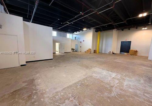 2300 W 8th Ave 1