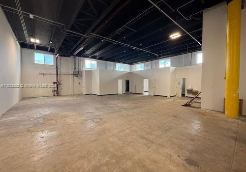2300 W 8th Ave 1