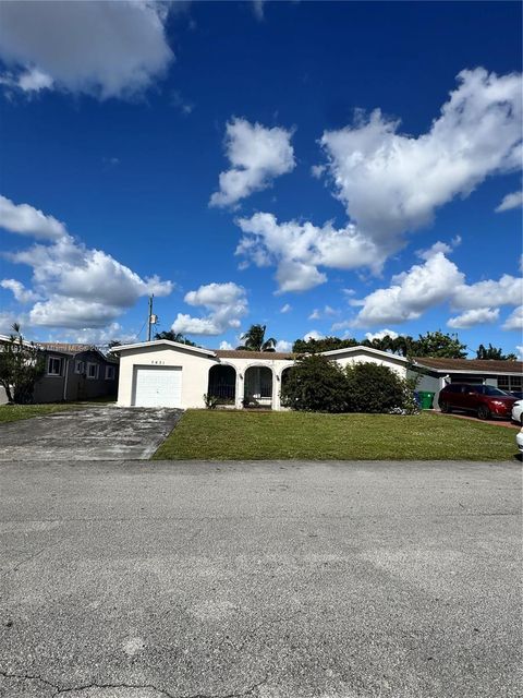 Photo of 7631 Harbour Blvd, Miramar, FL 33023 (MLS # A11915459)