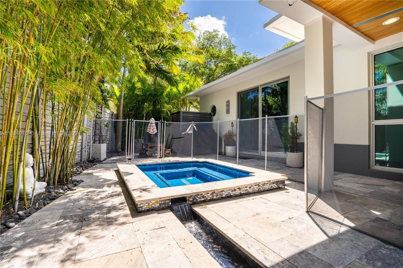 VICTORIA PARK - Residential