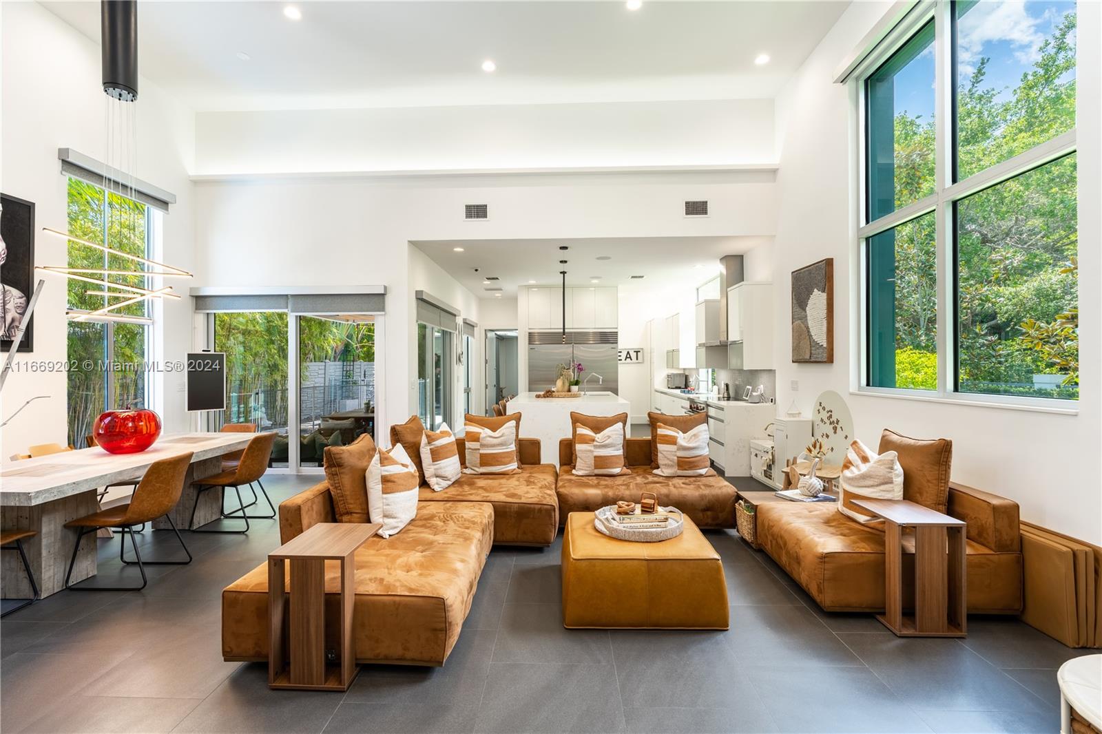 VICTORIA PARK - Residential