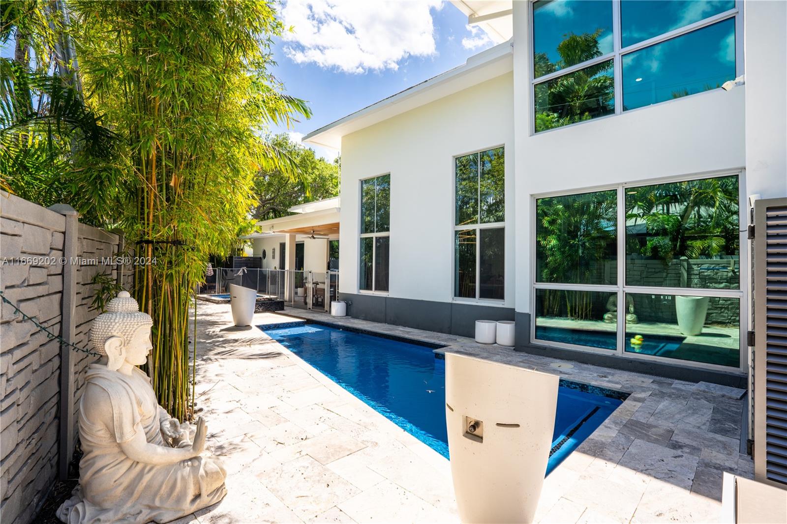 VICTORIA PARK - Residential