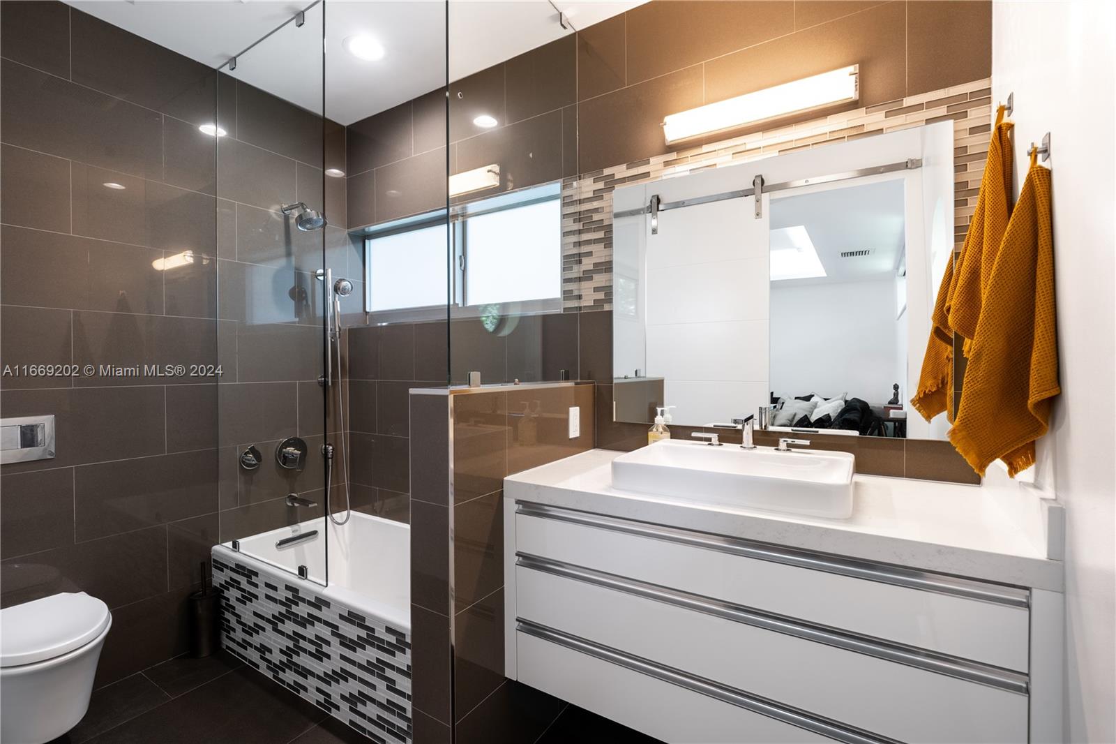 VICTORIA PARK - Residential