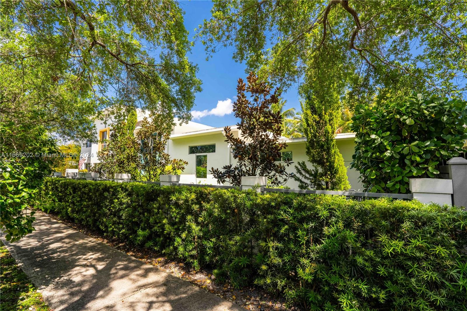 VICTORIA PARK - Residential