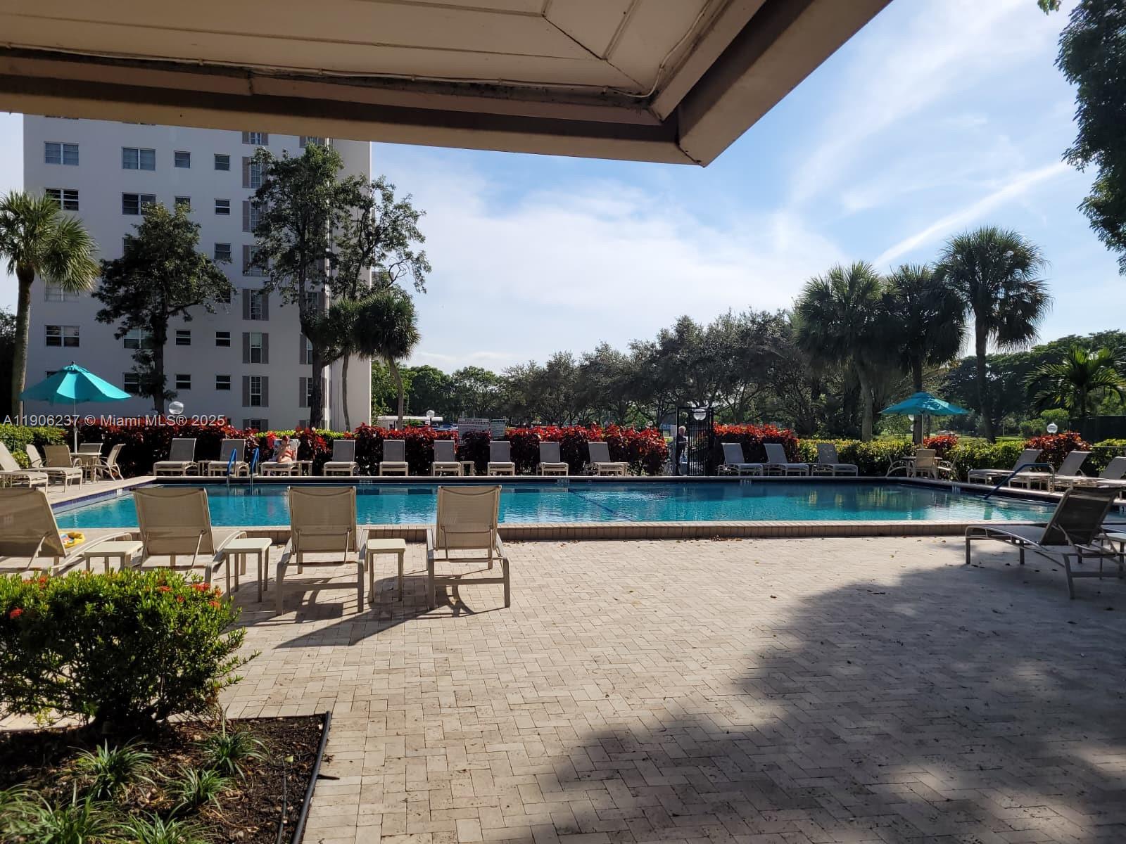 NO 13 PALM-AIRE COUNTRY C - Residential