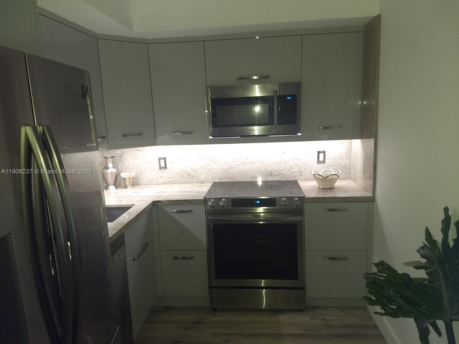 NO 13 PALM-AIRE COUNTRY C - Residential