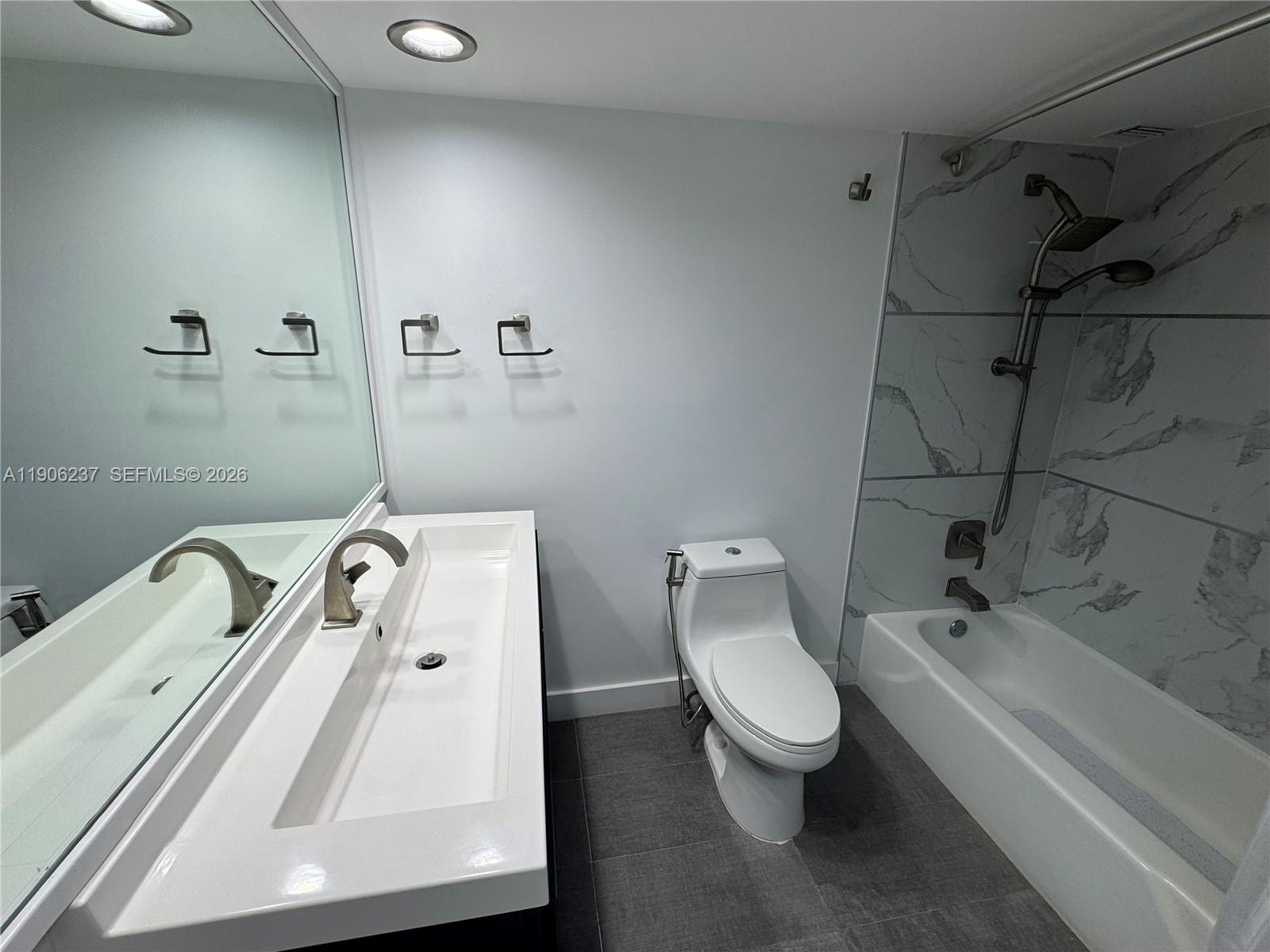 NO 13 PALM-AIRE COUNTRY C - Residential