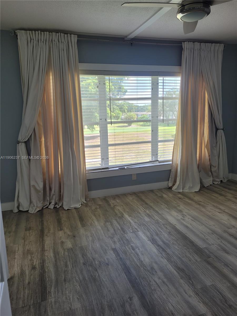 NO 13 PALM-AIRE COUNTRY C - Residential