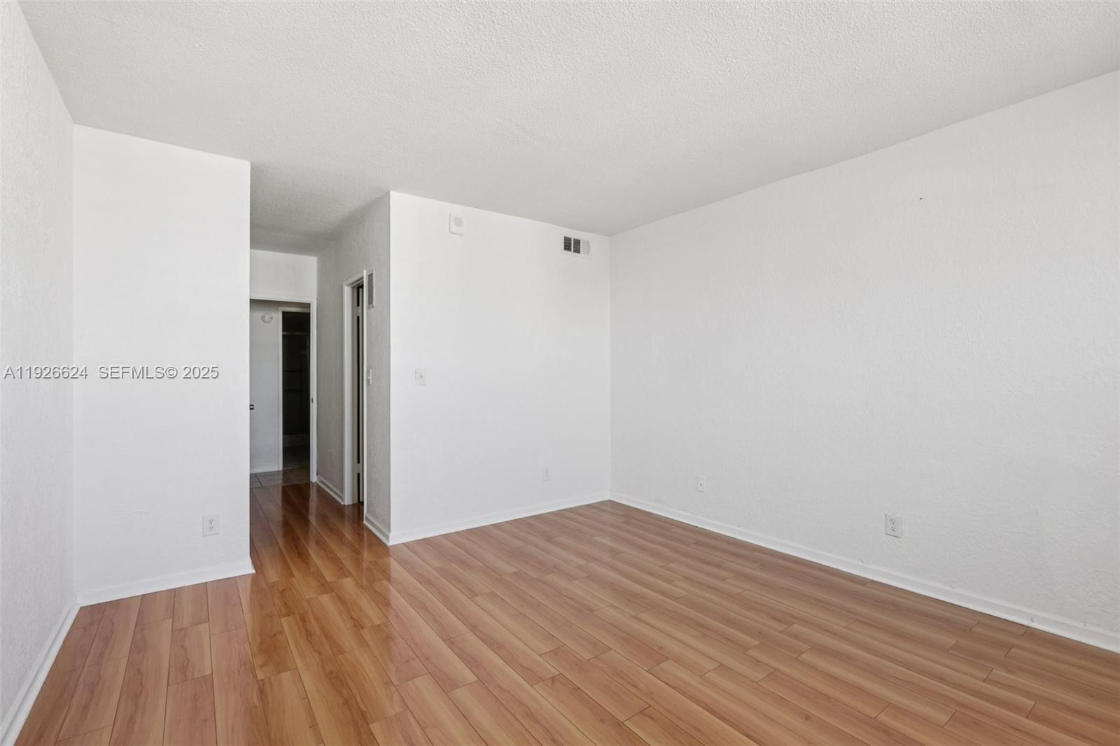 OCEANVIEW BUILDING A COND - Residential Lease