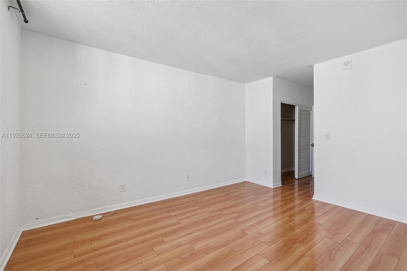 OCEANVIEW BUILDING A COND - Residential Lease