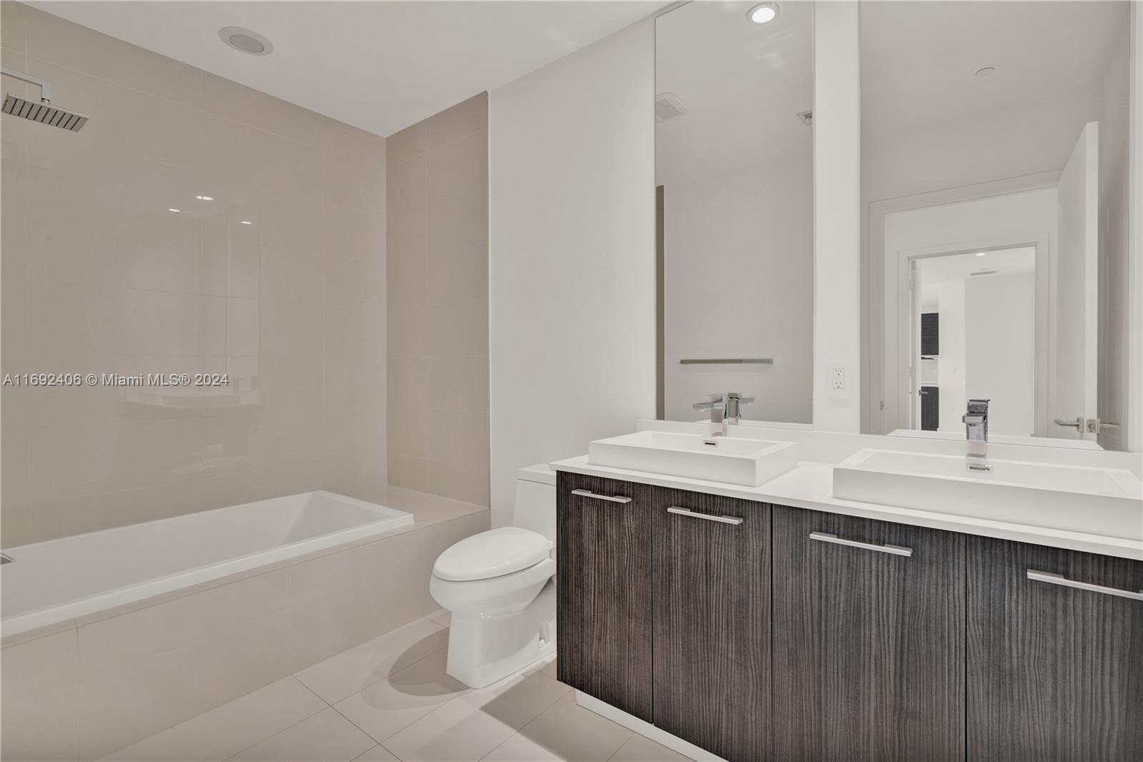 BRICKELL HEIGHTS EAST CON - Residential