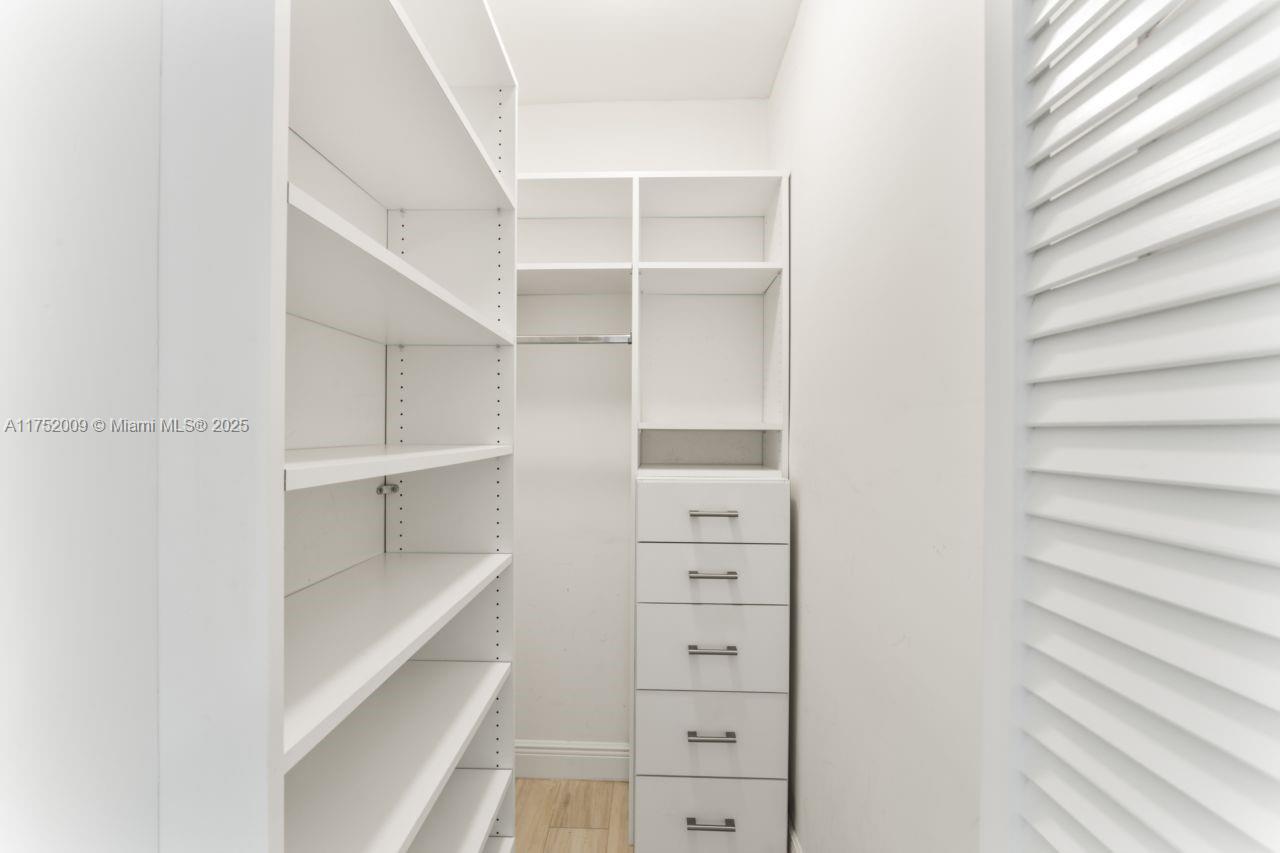 OAK HAVEN SUB SEC 3 - Residential