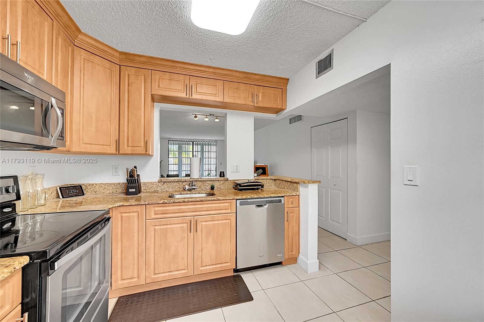 1820 SW 81st Ave 3300