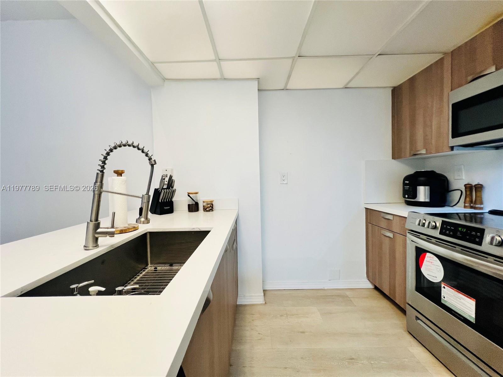BRICKELL KEY II CONDO - Residential Lease