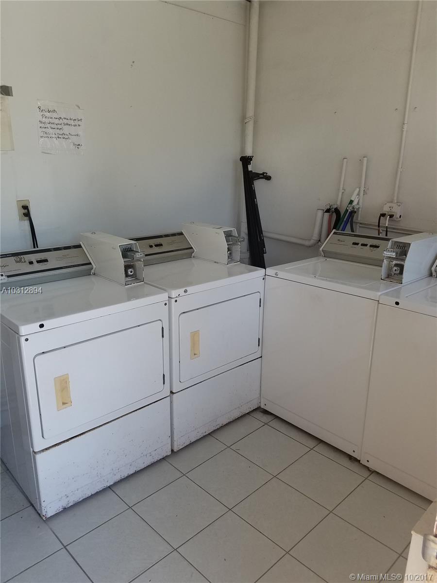 HOLLYWOOD - Residential Lease