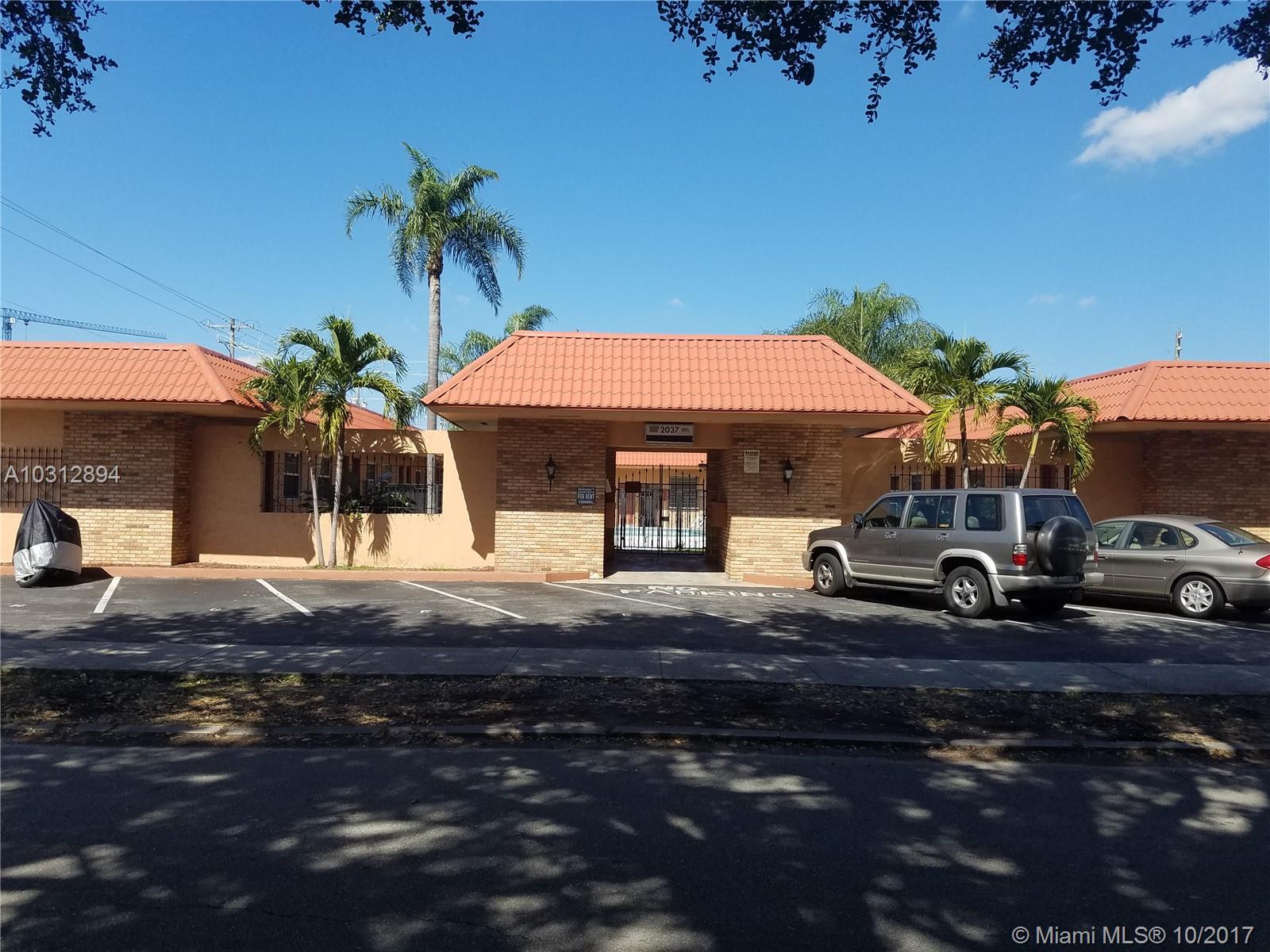 HOLLYWOOD - Residential Lease