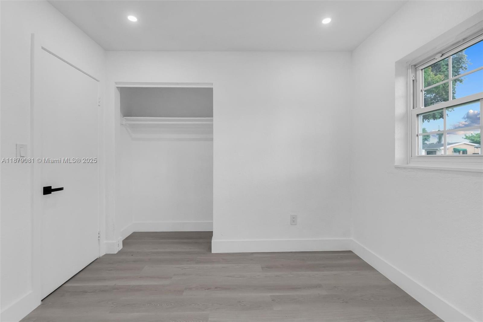 WINDWARD ESTATES SEC 1 - Residential Lease