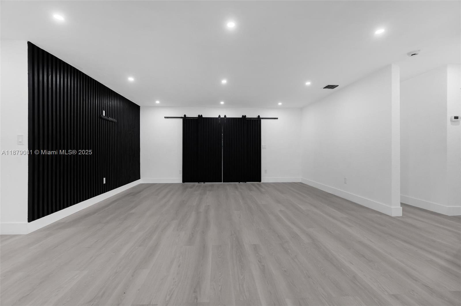 WINDWARD ESTATES SEC 1 - Residential Lease