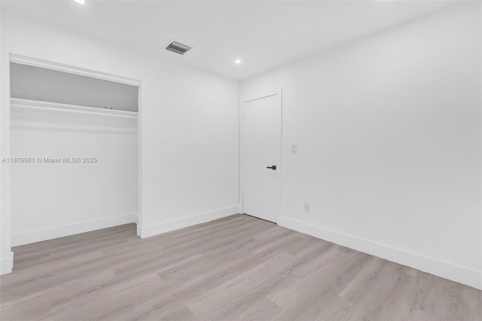 WINDWARD ESTATES SEC 1 - Residential Lease